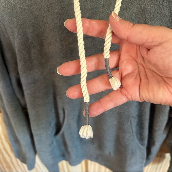 Young Fabulous & Broke Terry Fleece Chenille Hoodie Sweatshirt. Size Large. - Picture 7 of 12